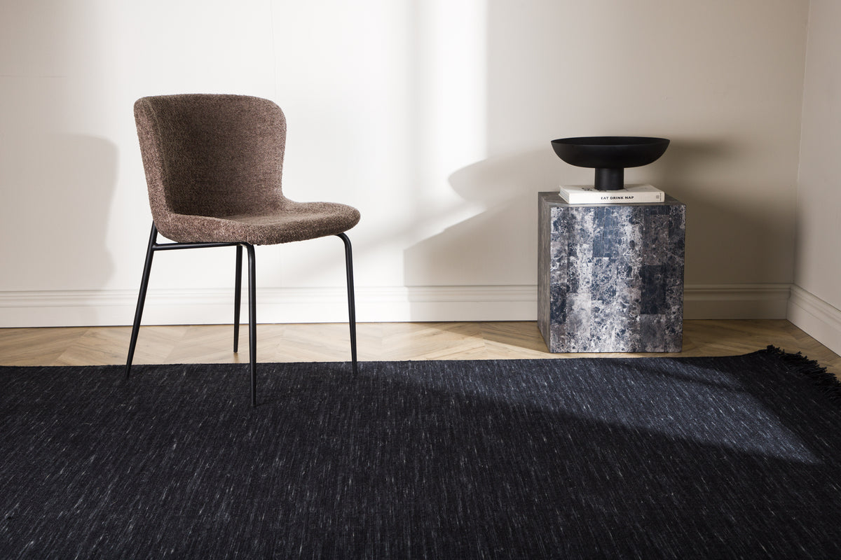 Elton Rectangular Carpet 300 x 200 Black