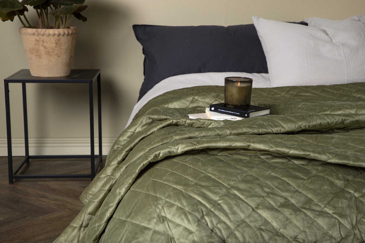 Jilly Bedspread 260 x 260 Green