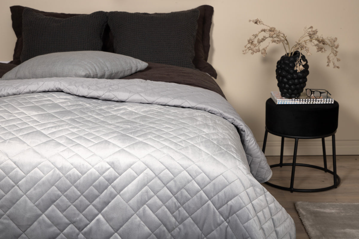 Jilly Bedspread 260 x 260 Light Grey