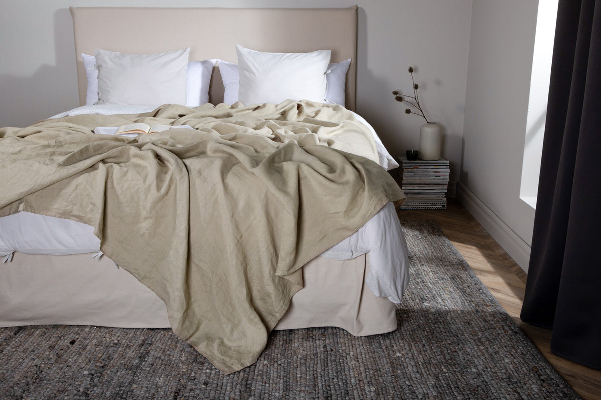Milo Bedspread 260 x 260 Beige