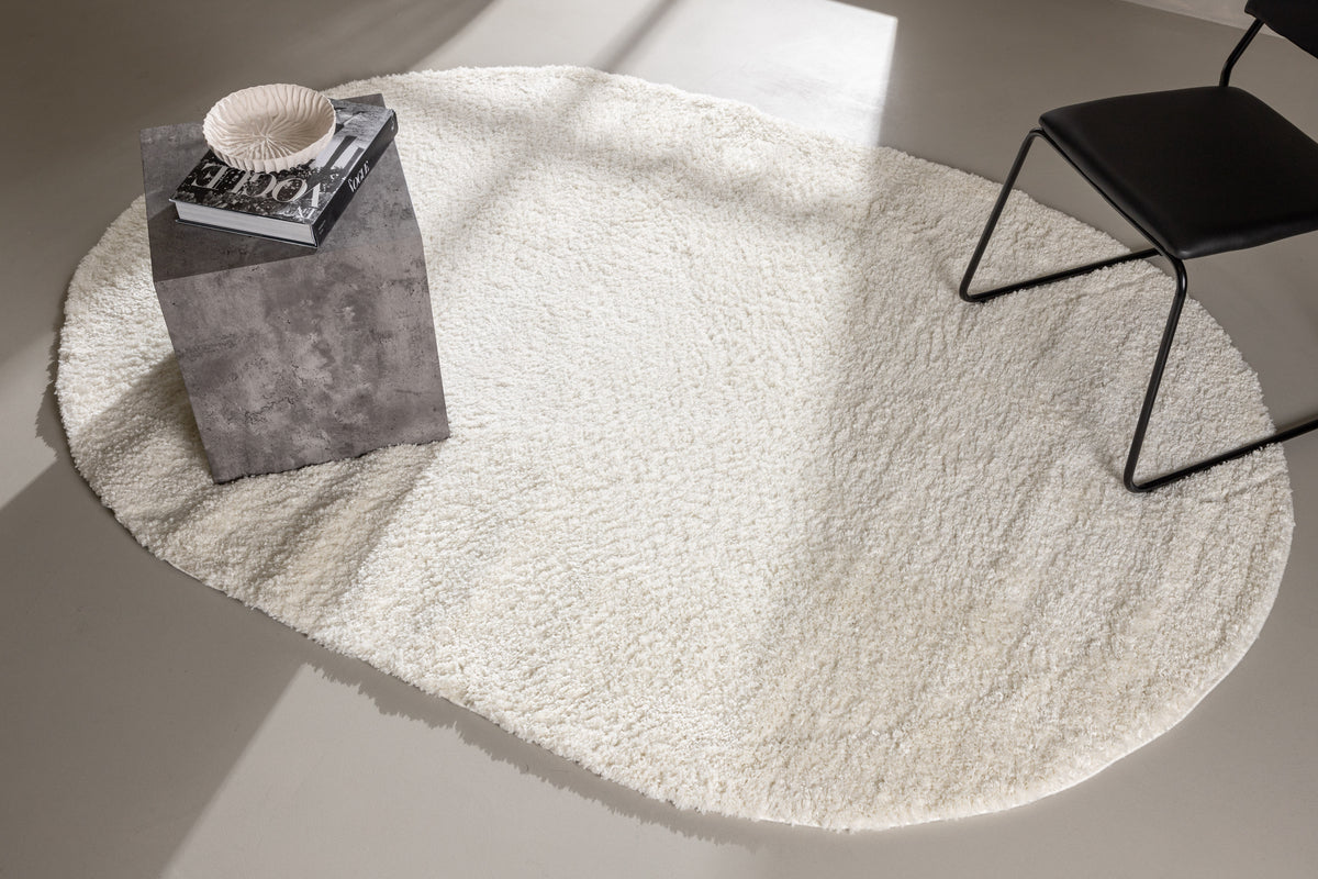 Walter Oval Carpet 160 x 230 White