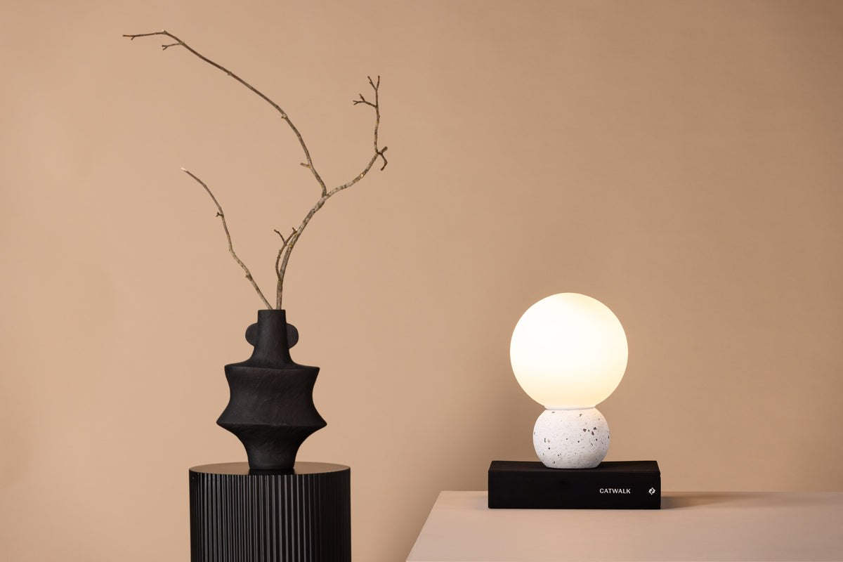 Metz Table Lamp White