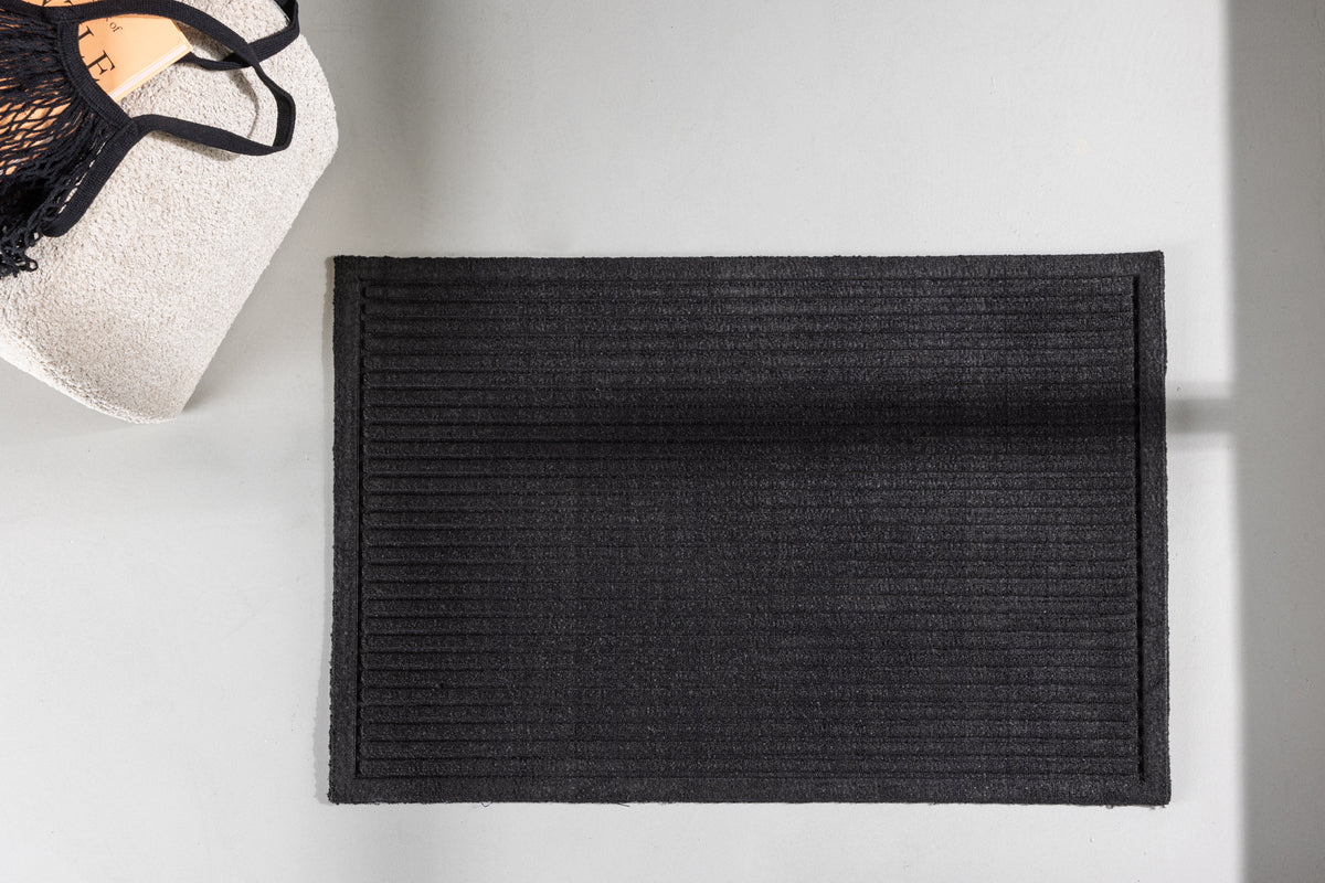 Bosse Rectangular Carpet 90 x 60 Black