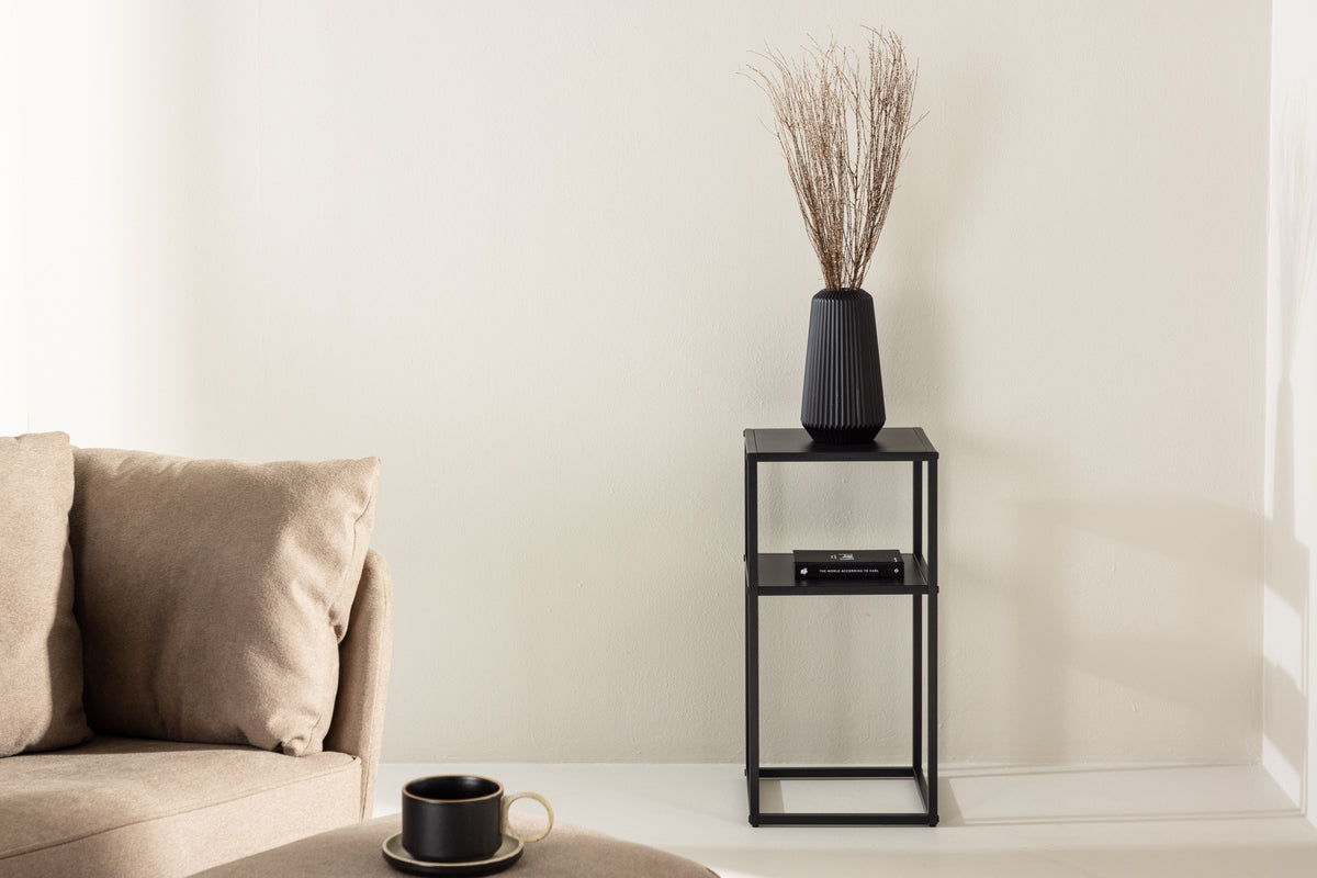 Punta Side Table 30 x 30 Black