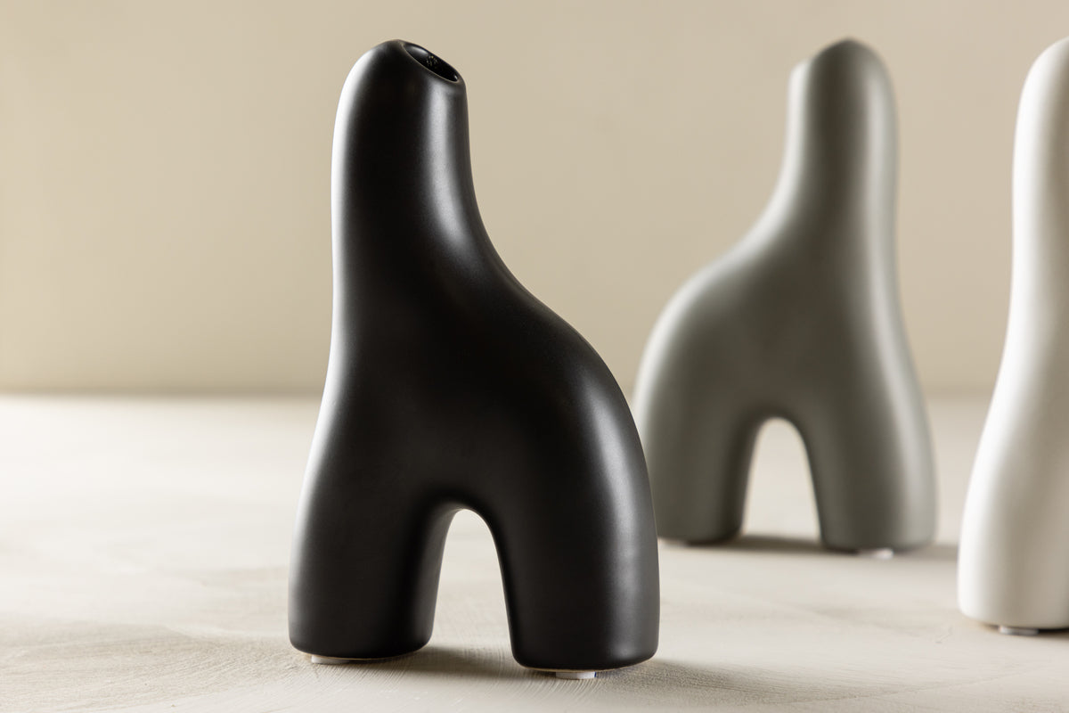 Vases 4.3 x 16 x 9.4 Black