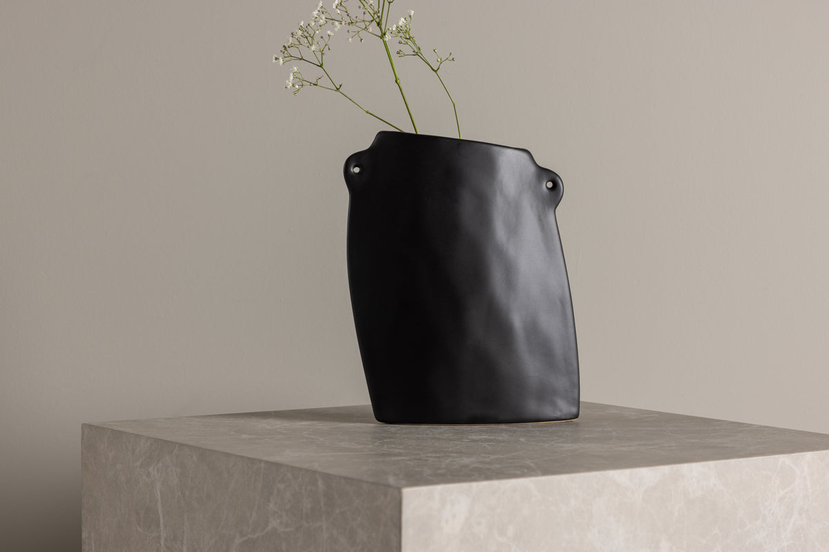 Vases 21 x 14 x 5 Black