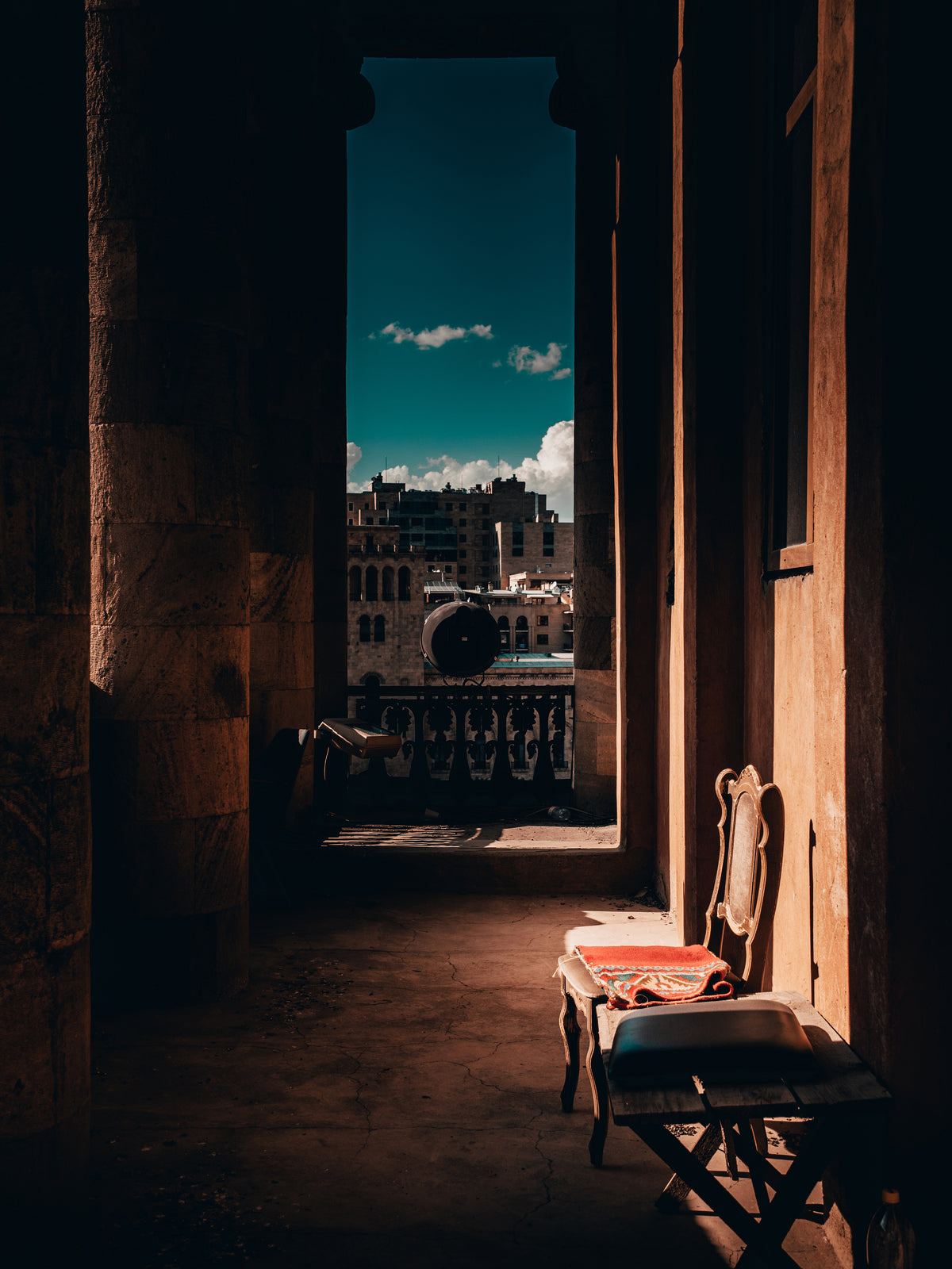 Tunnel vision Poster Brown