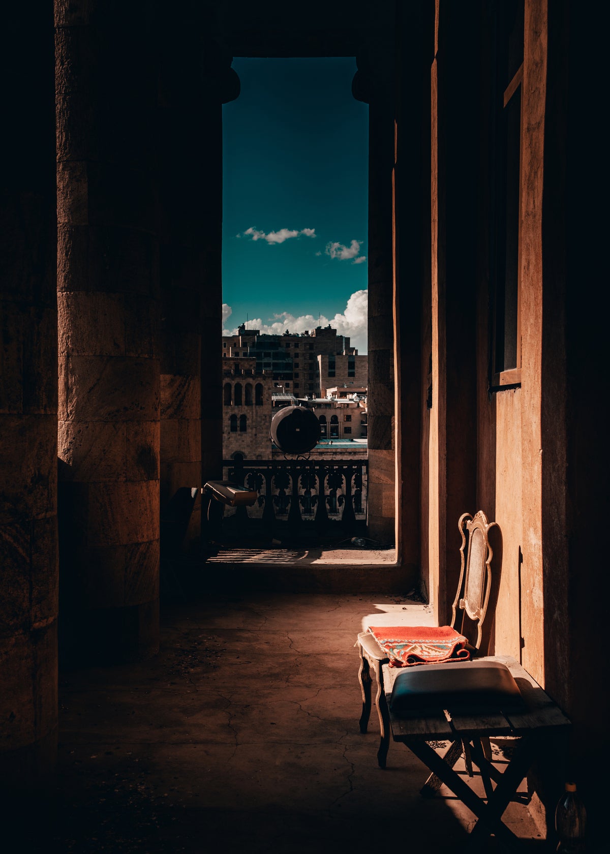 Tunnel vision Poster Brown