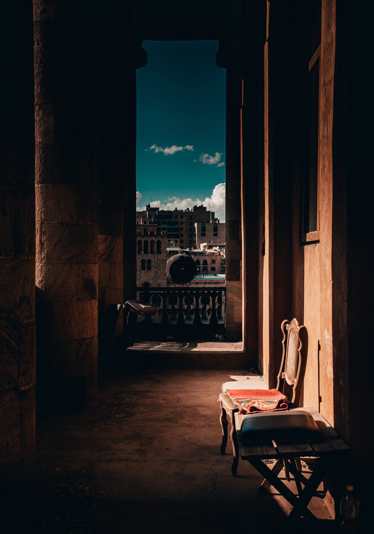 Tunnel vision Poster Brown