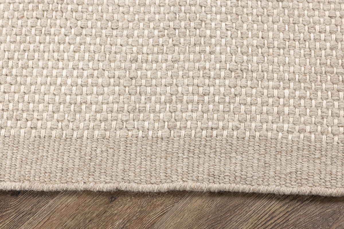 Vilma Rectangular Carpet 230 x 160 Beige