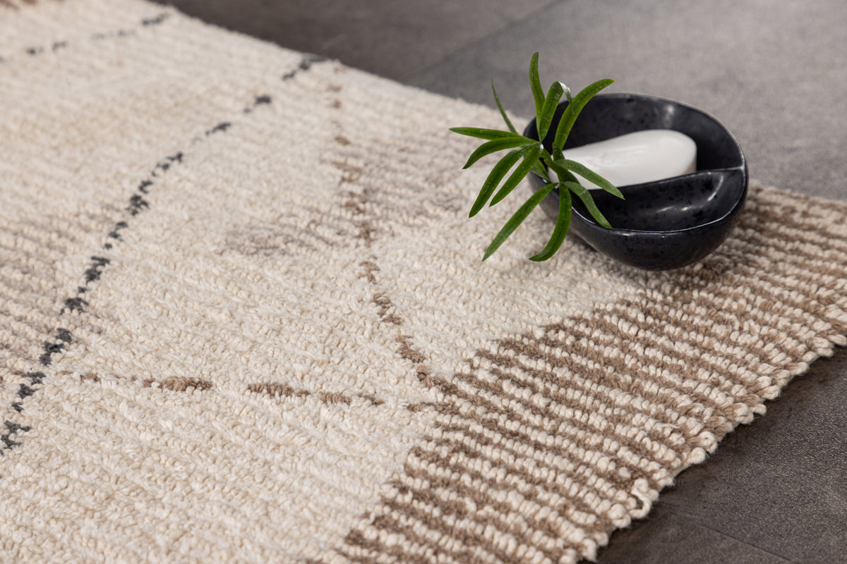 Paul Rectangular Carpet 90 x 60 Ivory