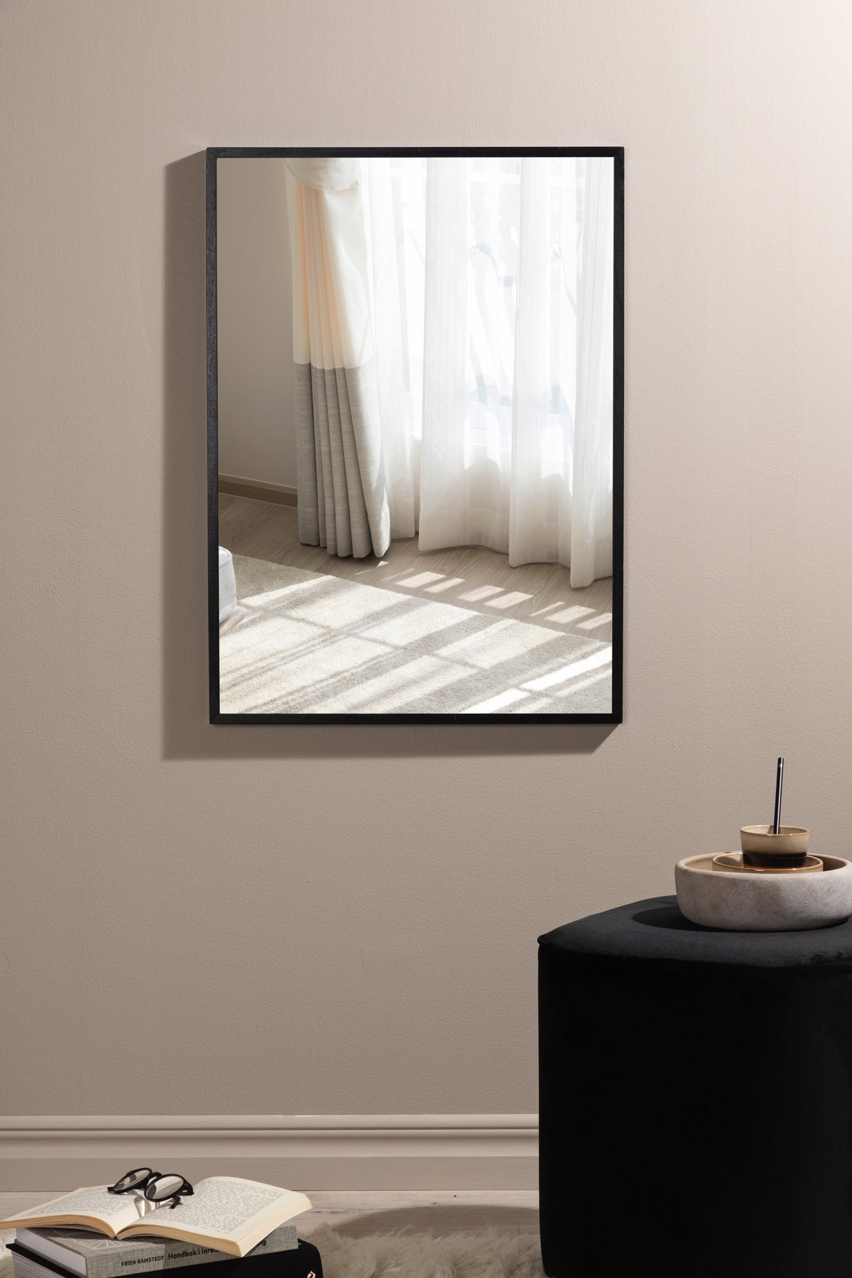 Curtain Poster Beige