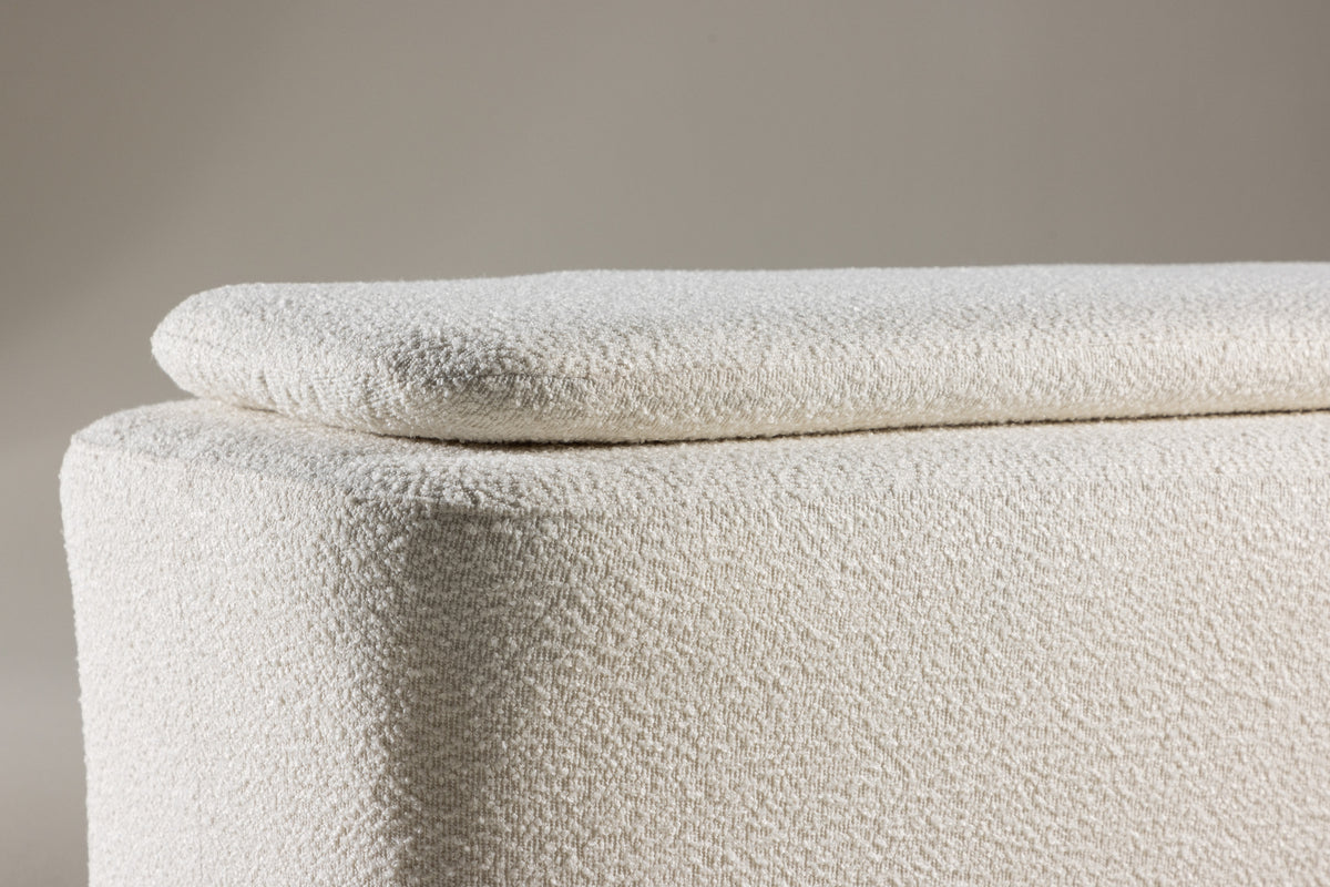 Laurel Ottoman 53 x 66 x 83 White