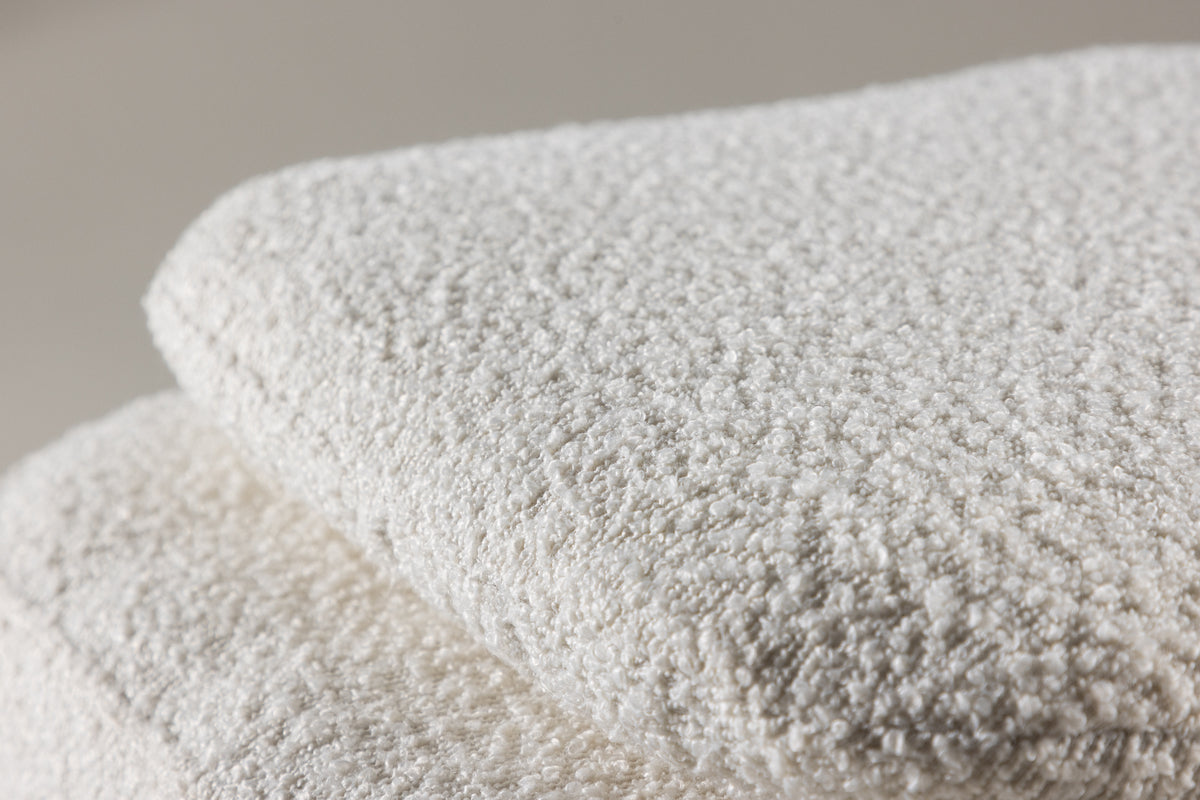 Laurel Ottoman 53 x 66 x 83 White