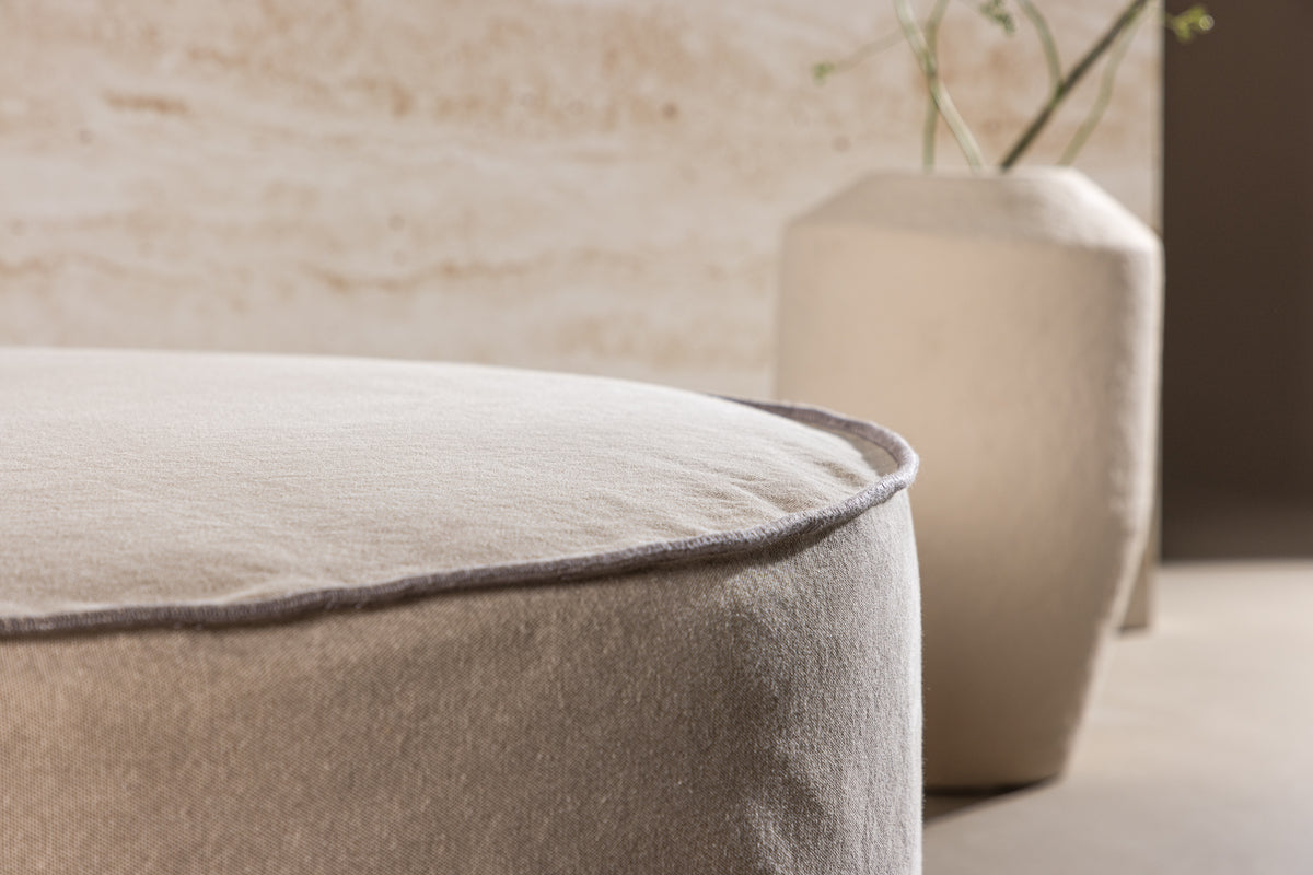 Vindö Ottoman ø101 ⌀101 Brown