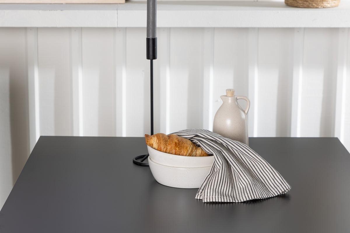 Rektangulära Matbord 80 x 80 Svart + Matstolar 2-pack Vit